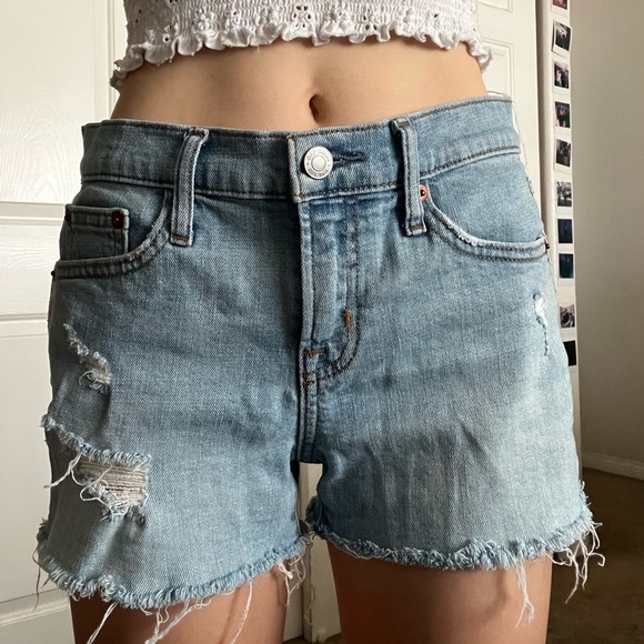 GAP Pants - gap, 90s, mid waisted shorts decent condition, no signs of imperfections